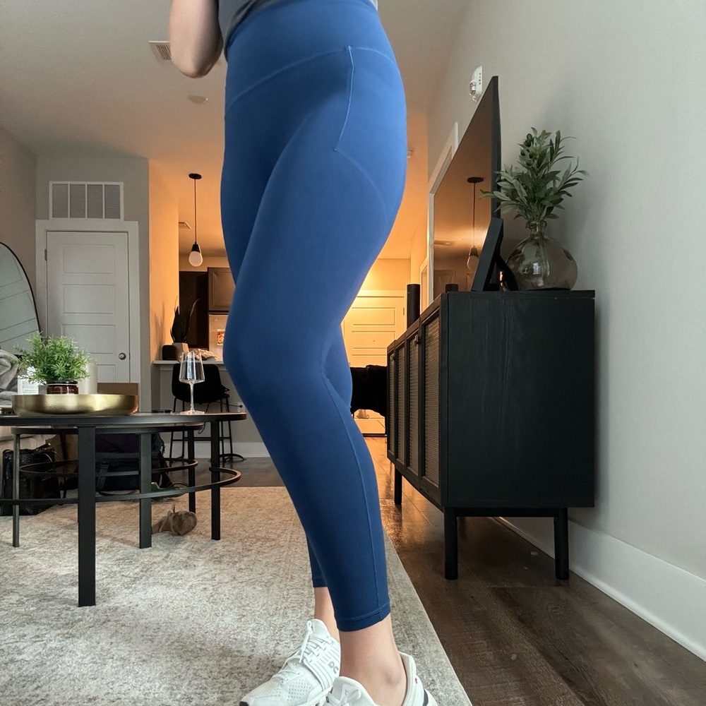 ATHLETA Salutation Stash Pocket II Tight
